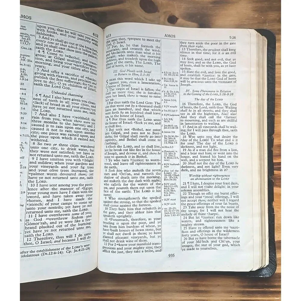 Holy Bible Old And New Testament Vintage Softcover Reference Edition Estate Find - Picture 10 of 10